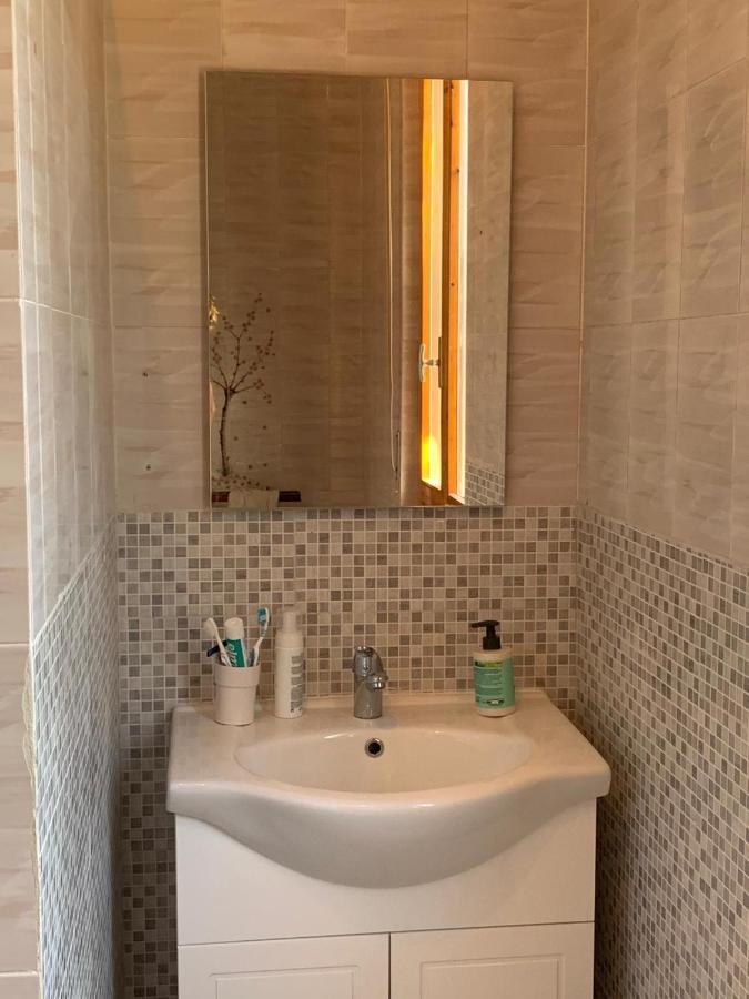 קוורצ'יאנלה Bellavista Beachfront Apartments מראה חיצוני תמונה